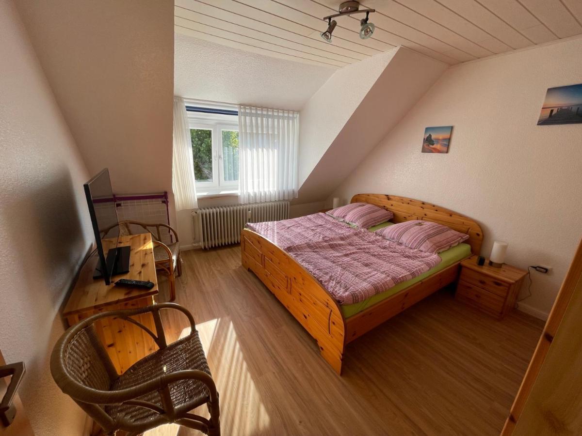 Petersen Apartment *